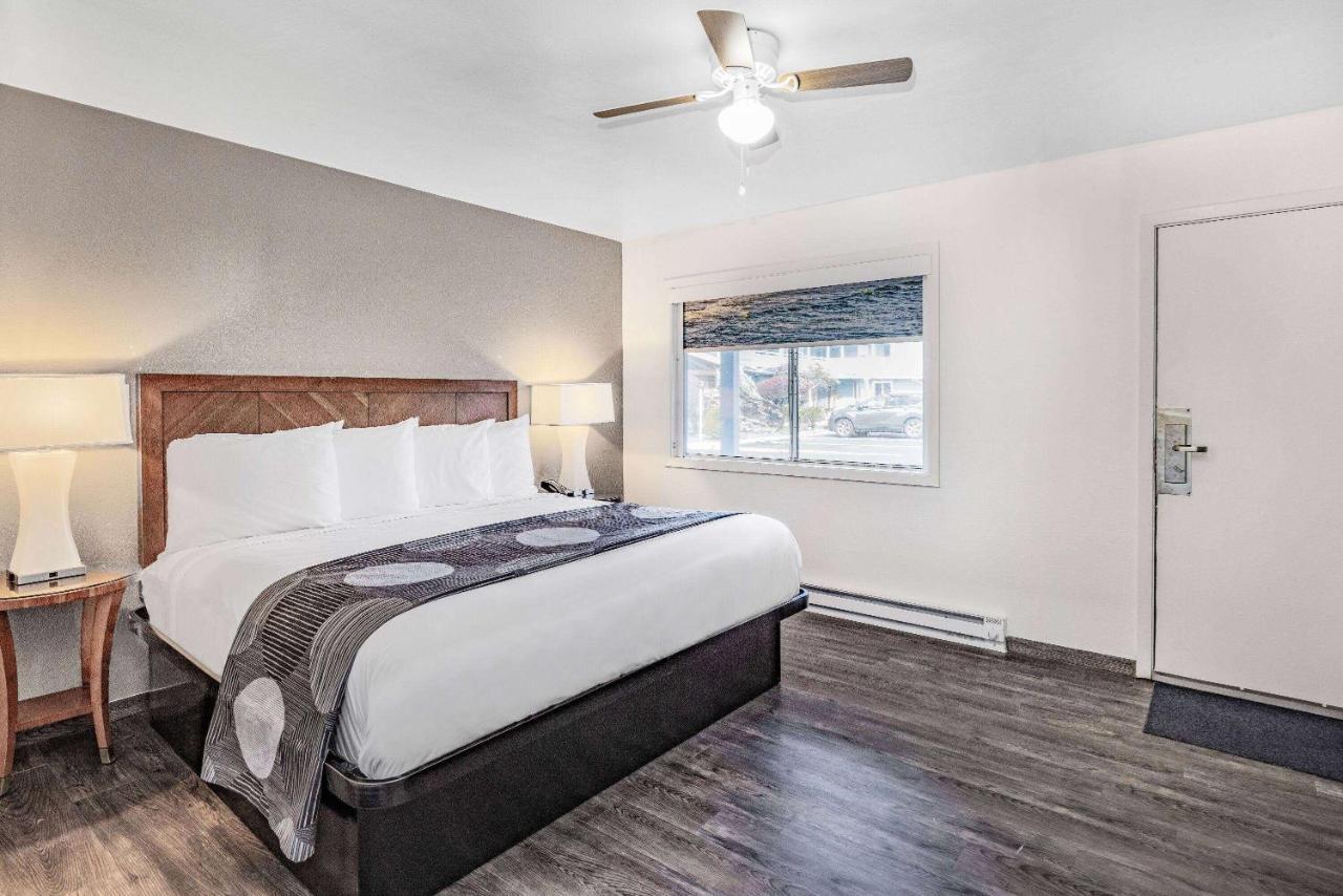 Oceanside Inn & Suites, A Days Inn By Wyndham ฟอร์ตแบรก ภายนอก รูปภาพ